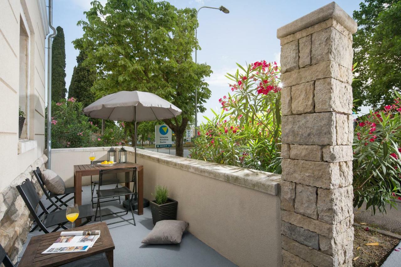 Apartments Bonaparte Porec Ngoại thất bức ảnh