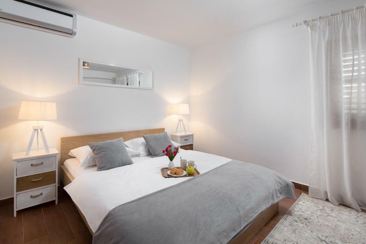 Apartments Bonaparte Porec Ngoại thất bức ảnh